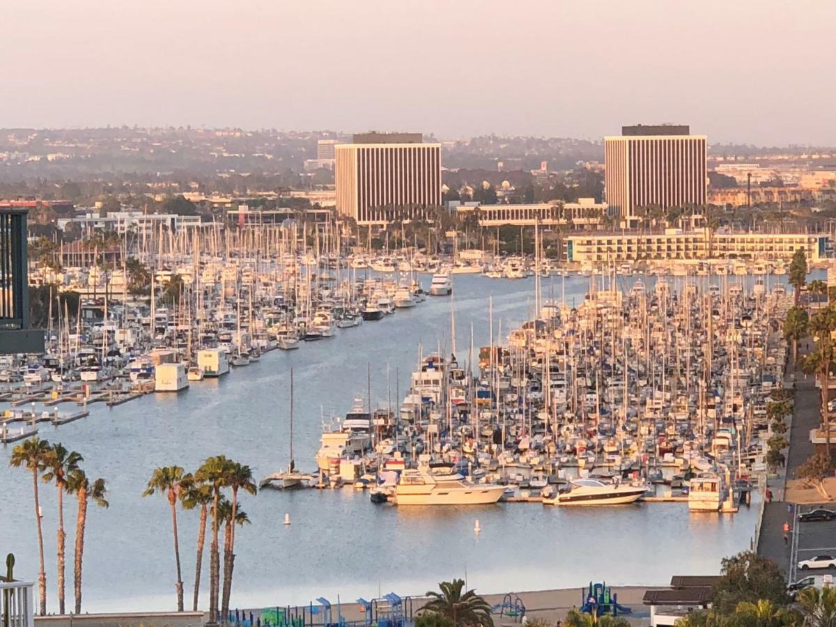 Fantastic Marina View In Front Of My Window! Apartment Los Angeles Bagian luar foto